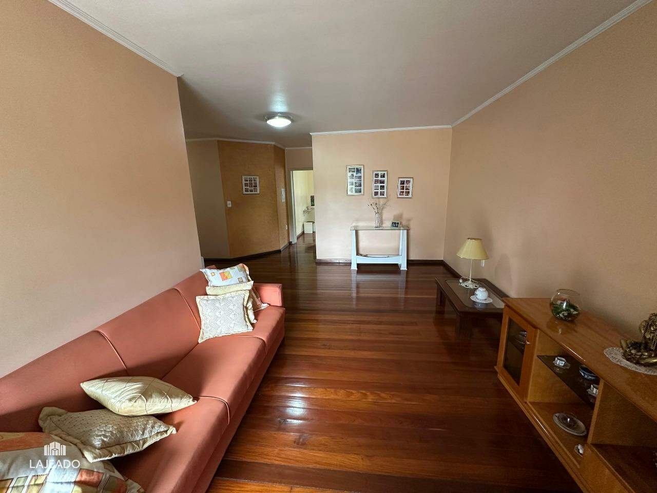 Casa à venda com 4 quartos, 308m² - Foto 19