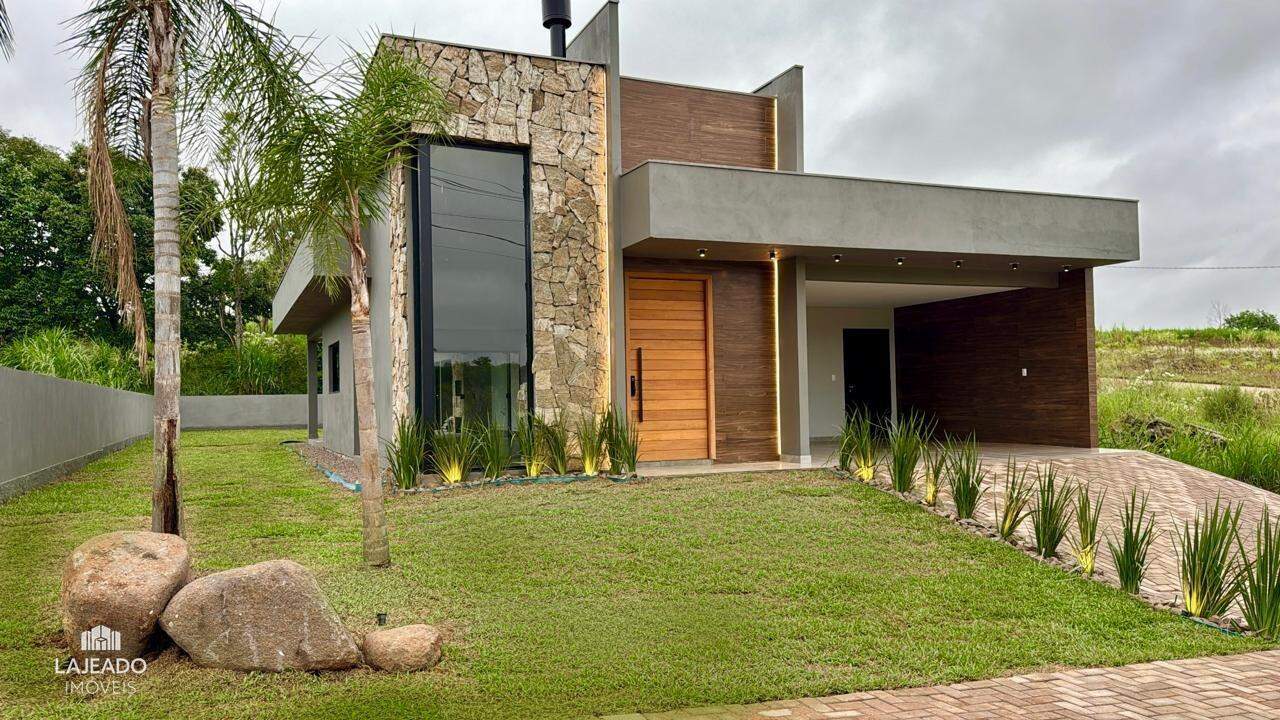 Casa à venda com 3 quartos, 200m² - Foto 4
