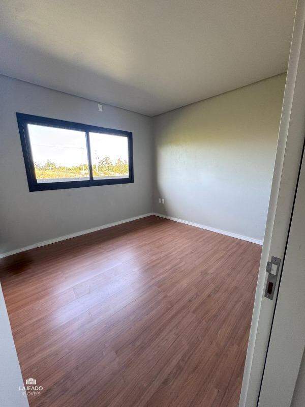 Casa à venda com 3 quartos, 200m² - Foto 7