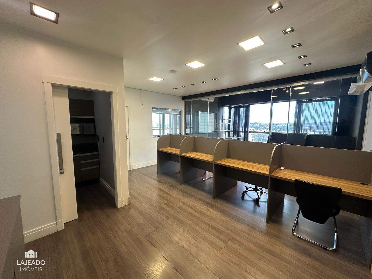 Sala comercial à venda no Centro: 