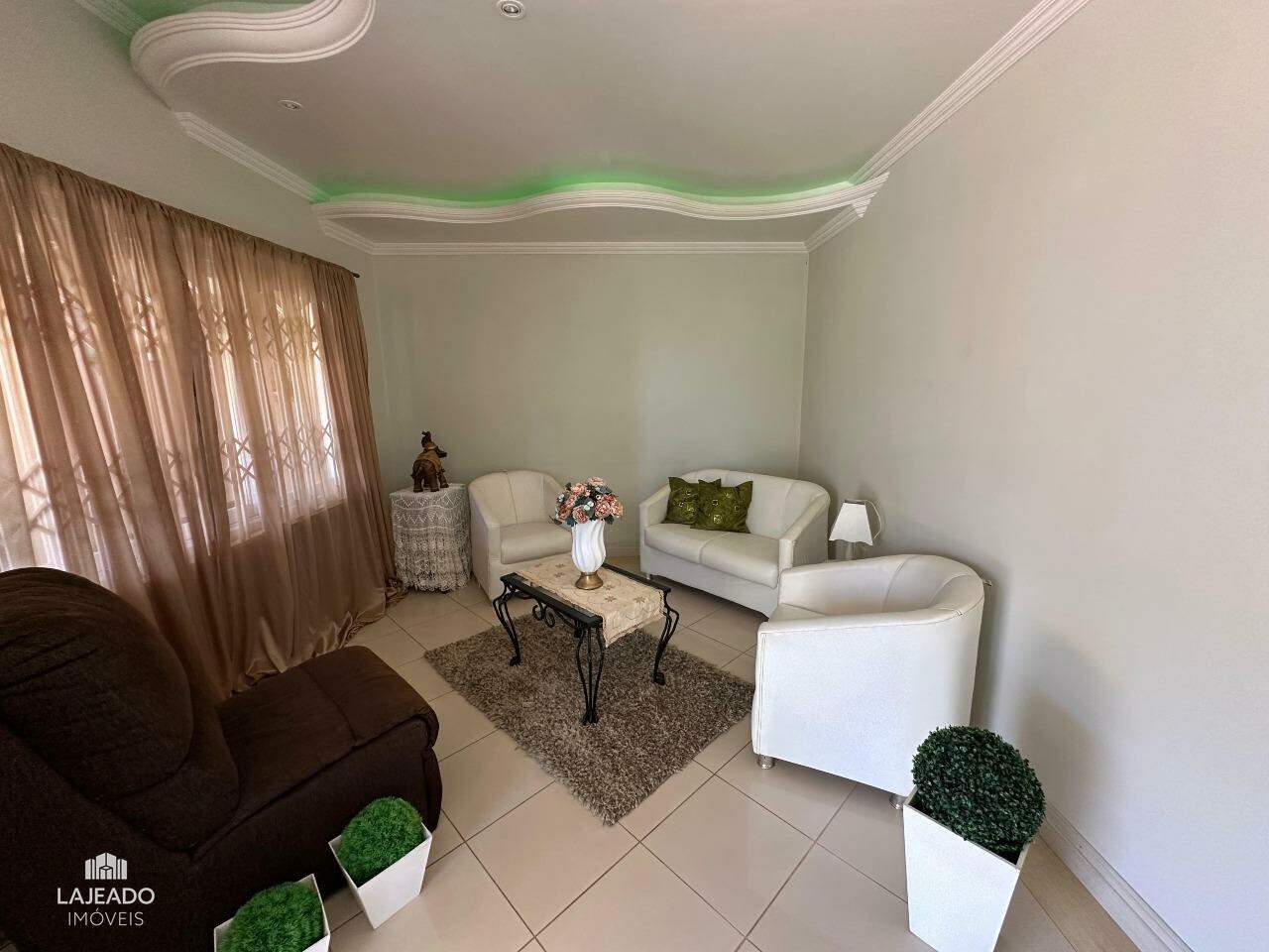 Casa à venda no Bairro dos Estados: 