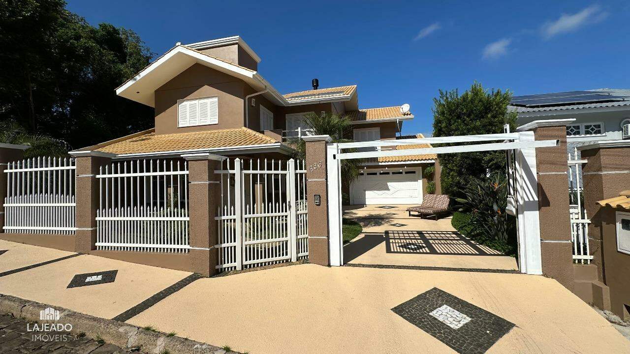 Casa à venda no Bairro dos Estados: 