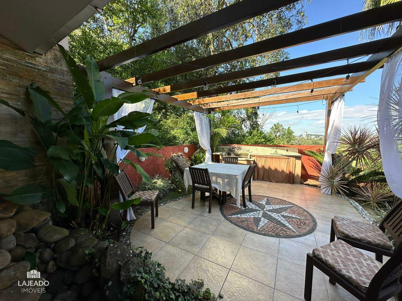 Casa à venda no Bairro dos Estados: 