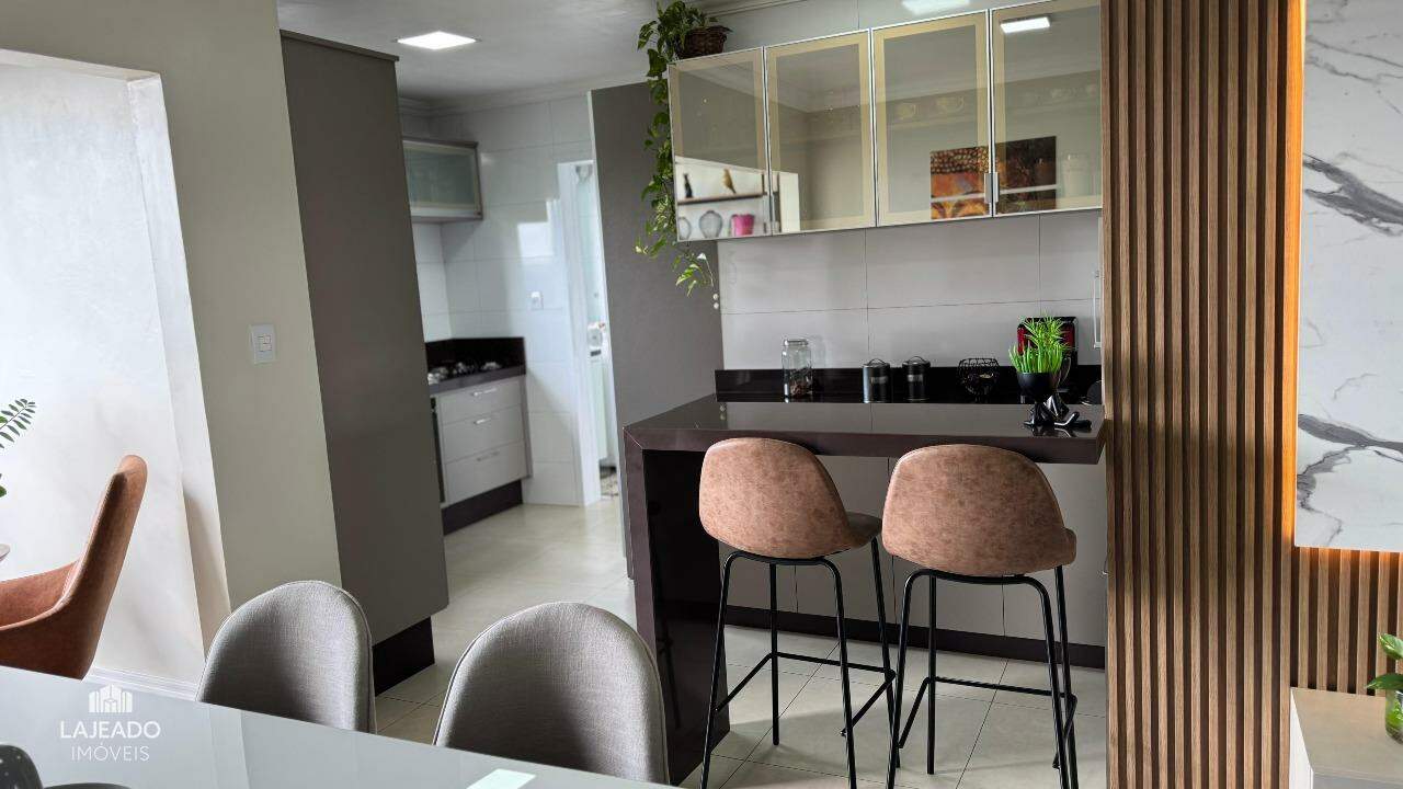 Apartamento à venda com 2 quartos, 95m² - Foto 6