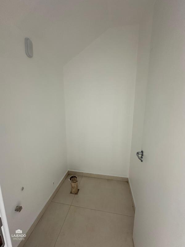 Sobrado à venda no Conventos: 