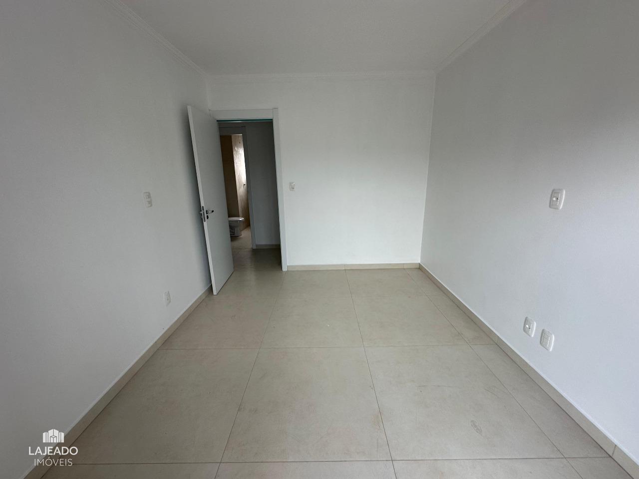 Sobrado à venda no Conventos: 