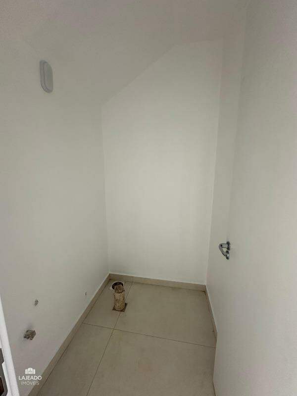 Sobrado à venda no Conventos: 