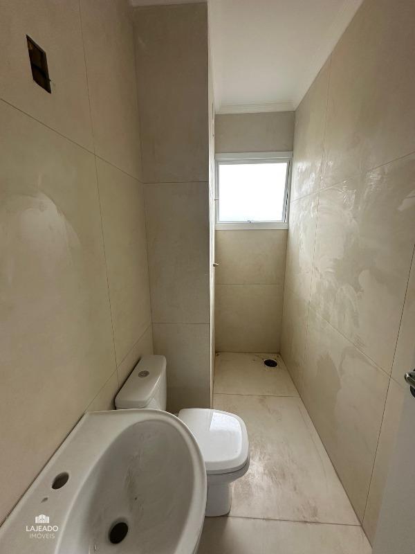 Sobrado à venda no Conventos: 