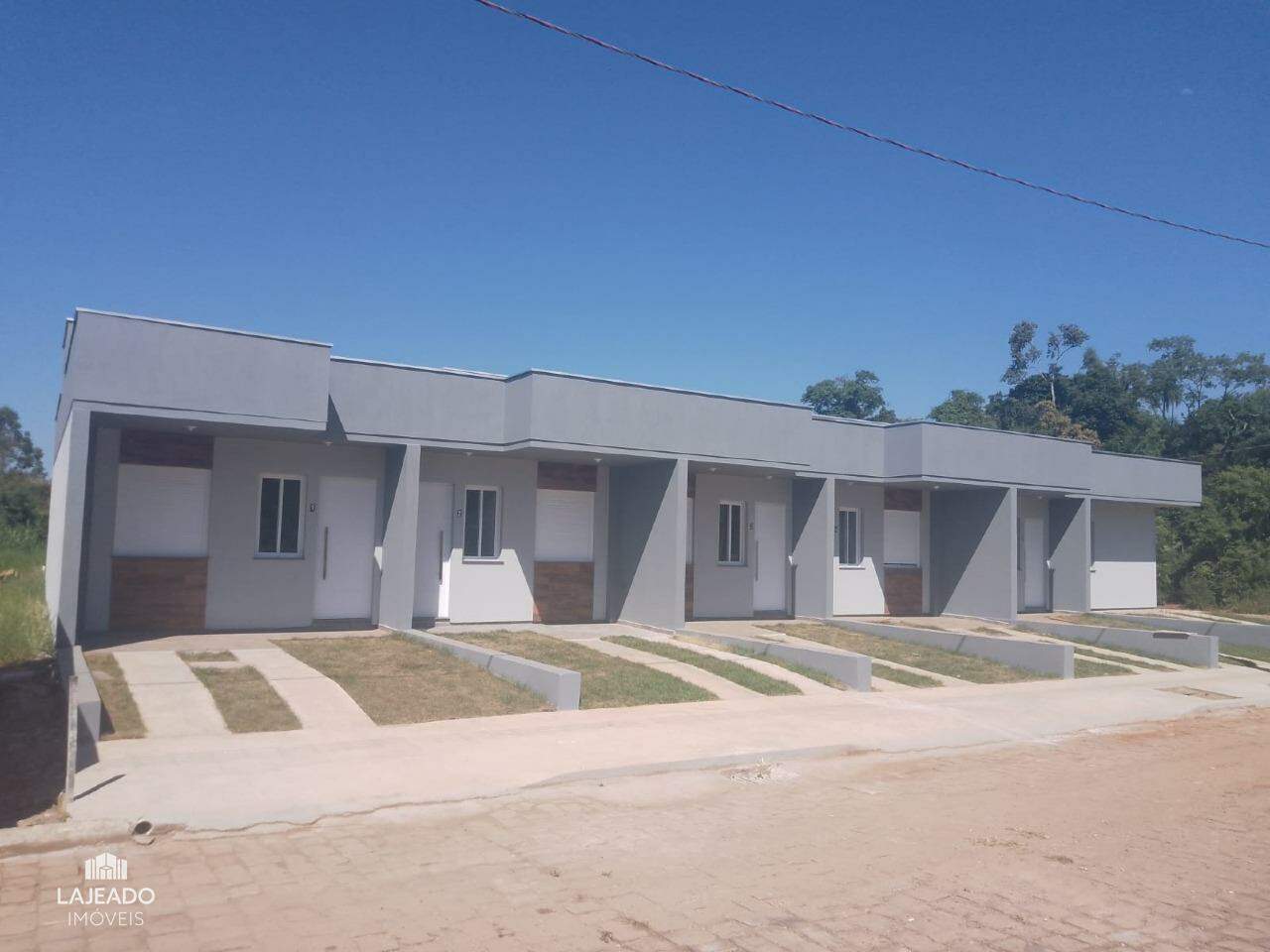 Casa à venda com 2 quartos, 54m² - Foto 3