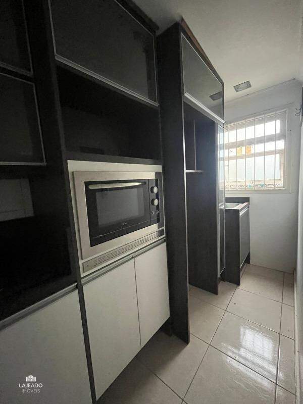 Apartamento à venda com 2 quartos, 61m² - Foto 5