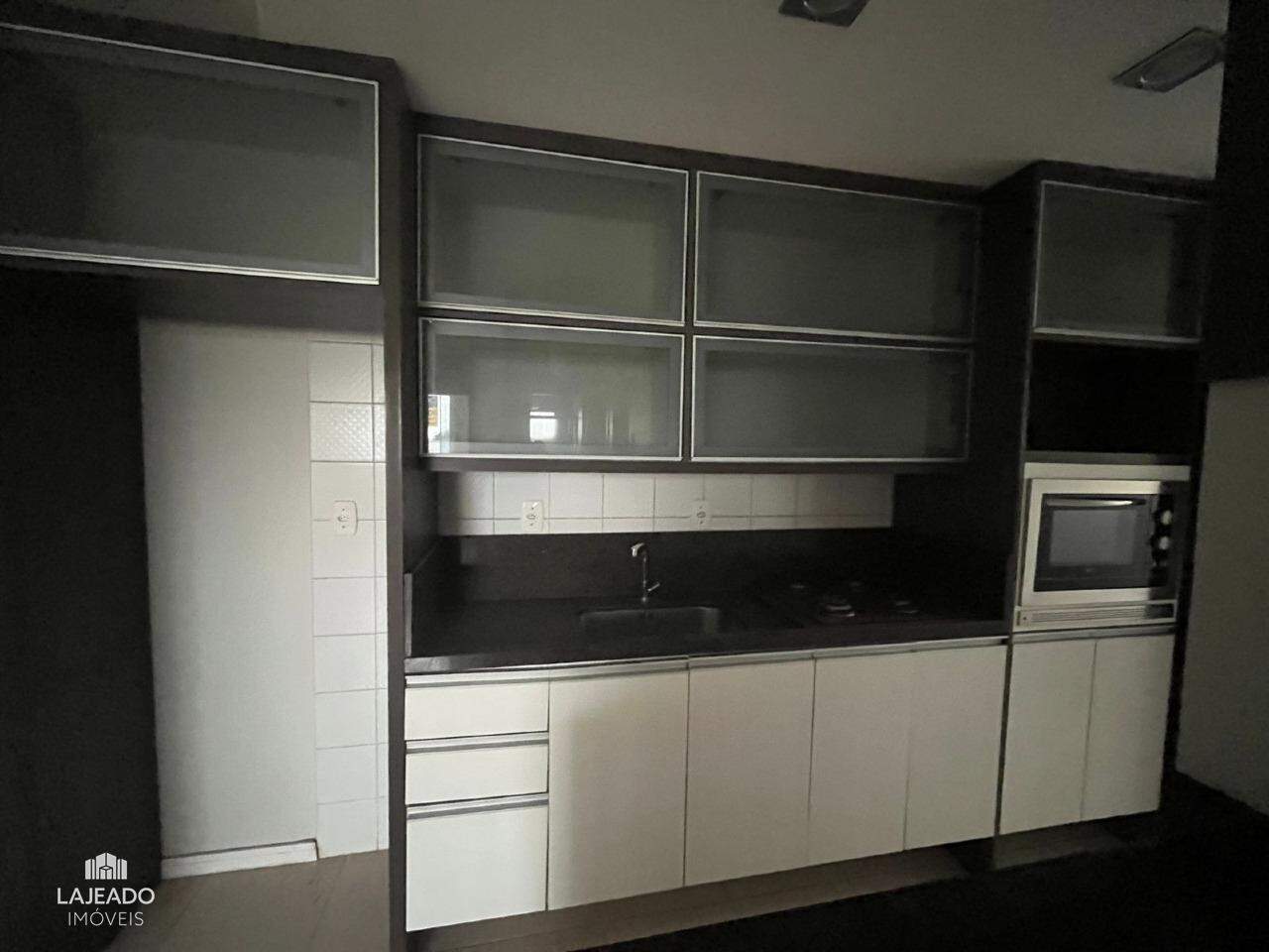 Apartamento à venda com 2 quartos, 61m² - Foto 3