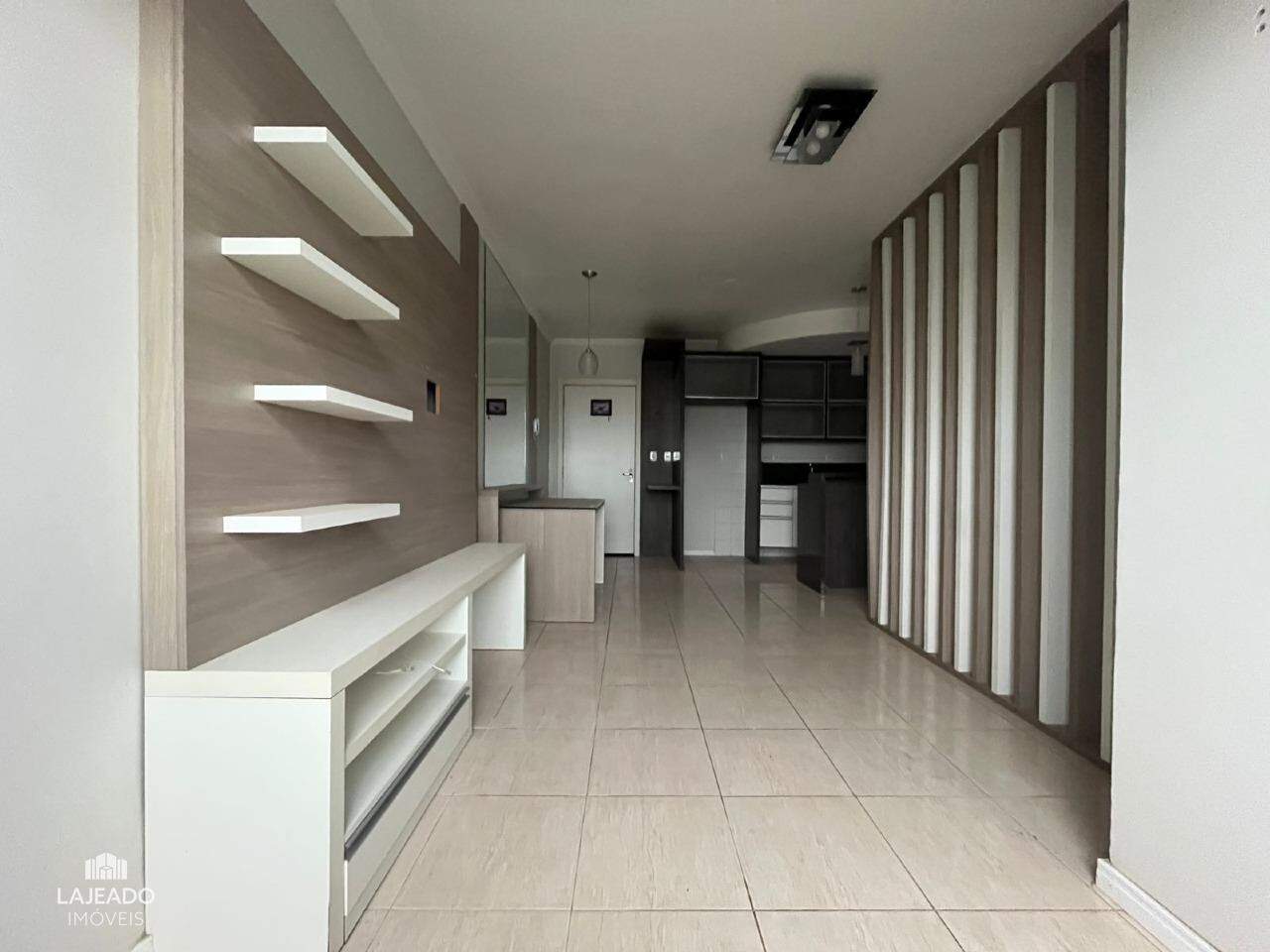 Apartamento à venda com 2 quartos, 61m² - Foto 8