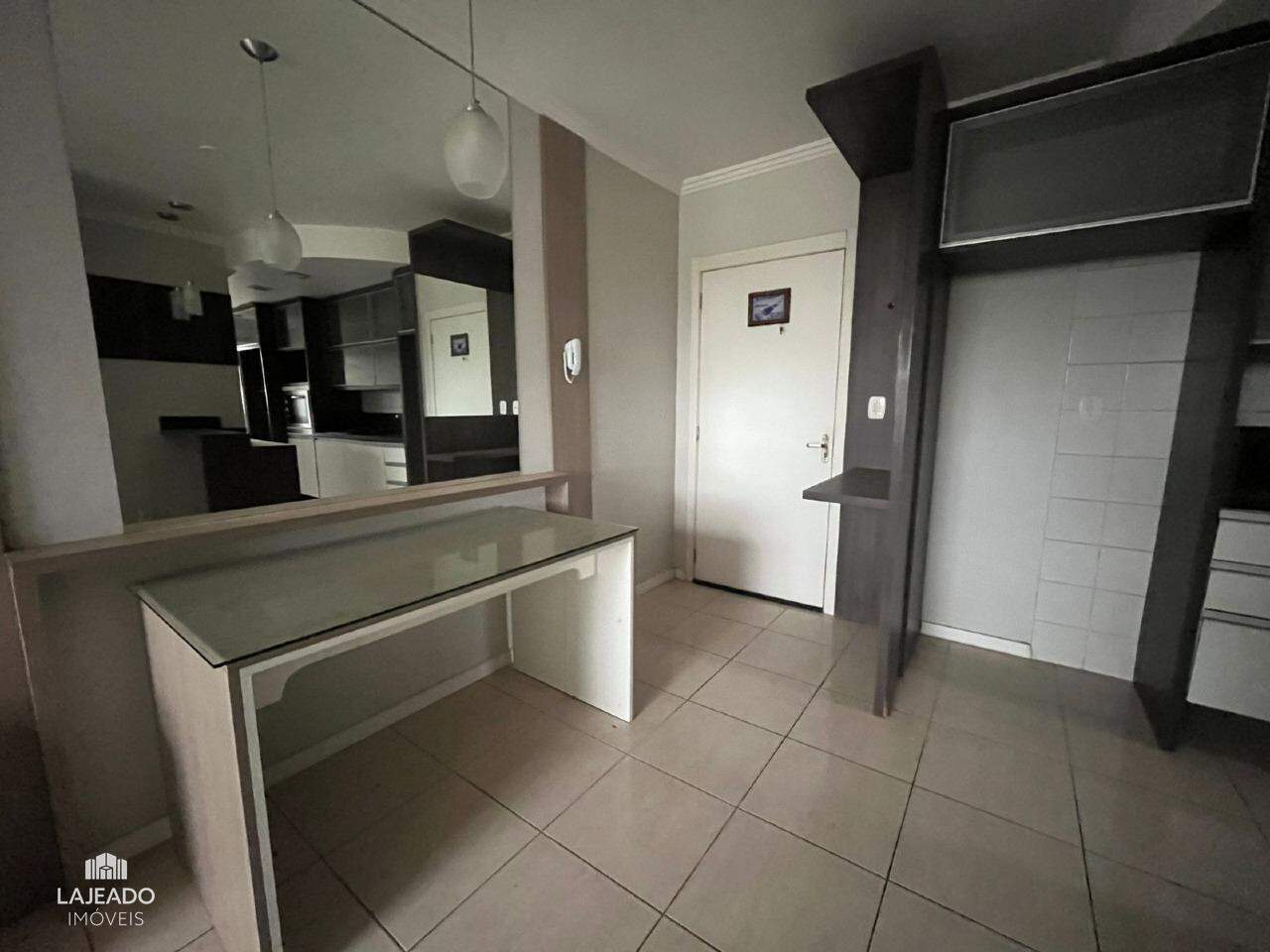 Apartamento à venda com 2 quartos, 61m² - Foto 7