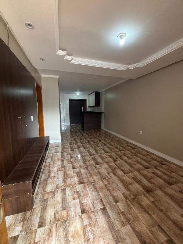 Casa para alugar com 2 quartos, 80m² - Foto 5