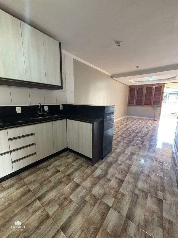 Casa para alugar com 2 quartos, 80m² - Foto 6