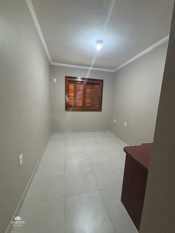 Casa para alugar com 2 quartos, 80m² - Foto 10