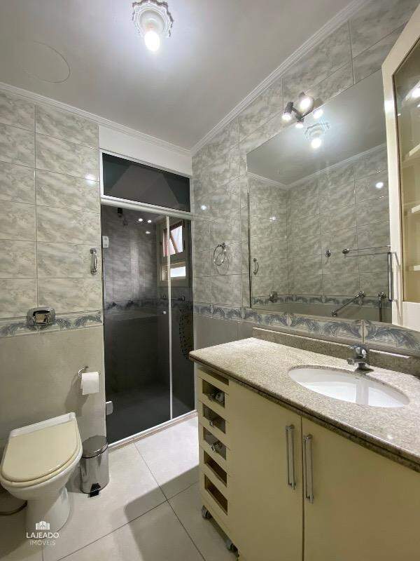 Apartamento à venda com 3 quartos, 135m² - Foto 23