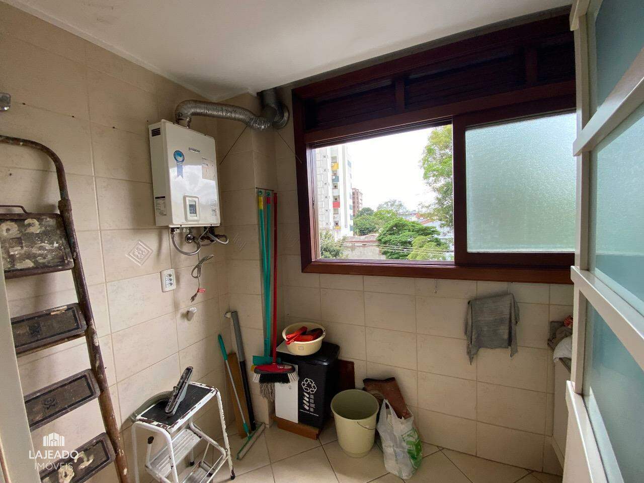 Apartamento à venda com 3 quartos, 135m² - Foto 8