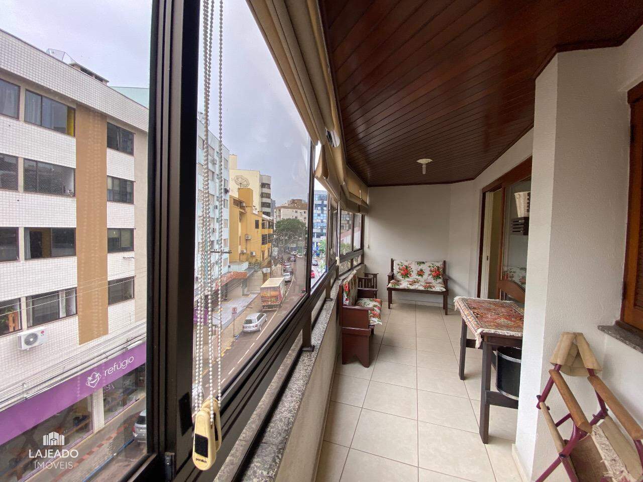Apartamento à venda com 3 quartos, 135m² - Foto 12