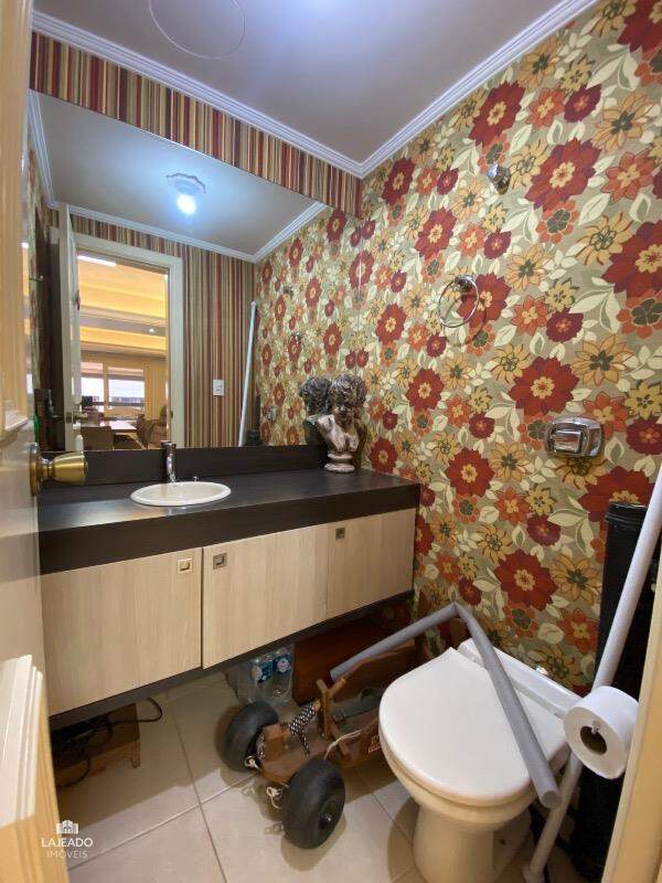 Apartamento à venda com 3 quartos, 135m² - Foto 9