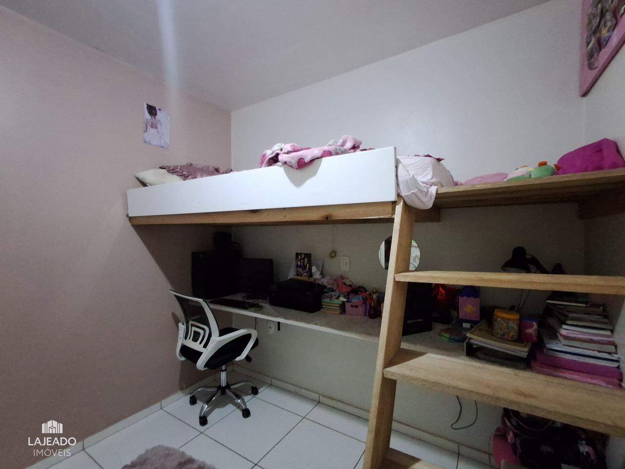 Casa à venda com 3 quartos, 57m² - Foto 11