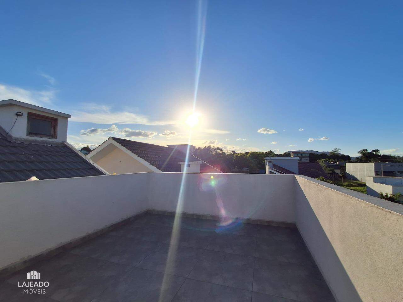 Casa à venda com 3 quartos, 57m² - Foto 8