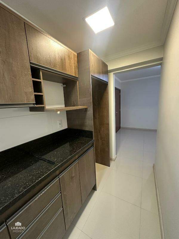 Apartamento à venda com 2 quartos, 74m² - Foto 15