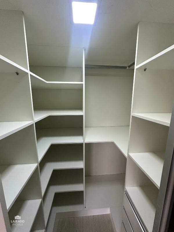 Apartamento à venda com 2 quartos, 74m² - Foto 10