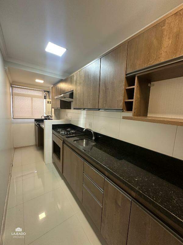 Apartamento à venda com 2 quartos, 74m² - Foto 5