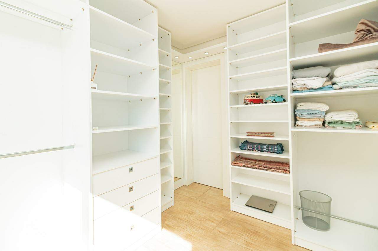 Apartamento à venda com 2 quartos, 100m² - Foto 17