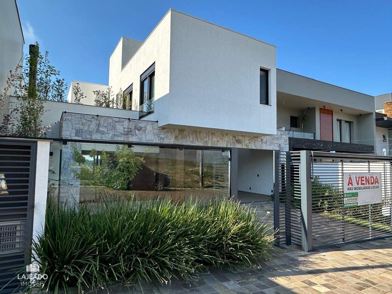 Casa à venda com 3 quartos, 299m² - Foto 8