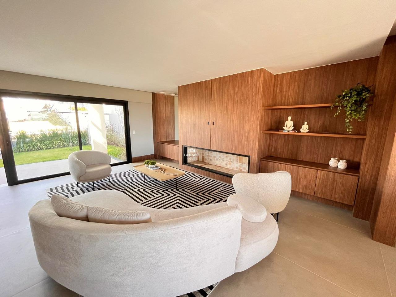 Casa à venda no Carneiros: 