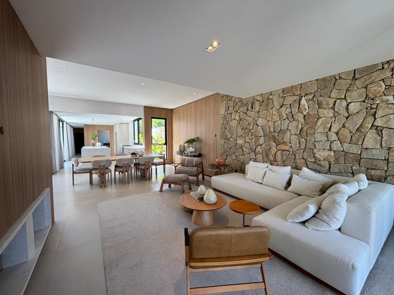 Casa, 3 quartos, 267 m² - Foto 1