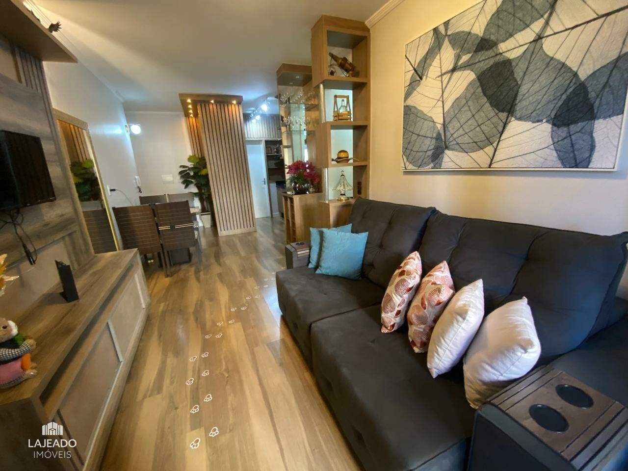 Apartamento à venda com 2 quartos, 67m² - Foto 8