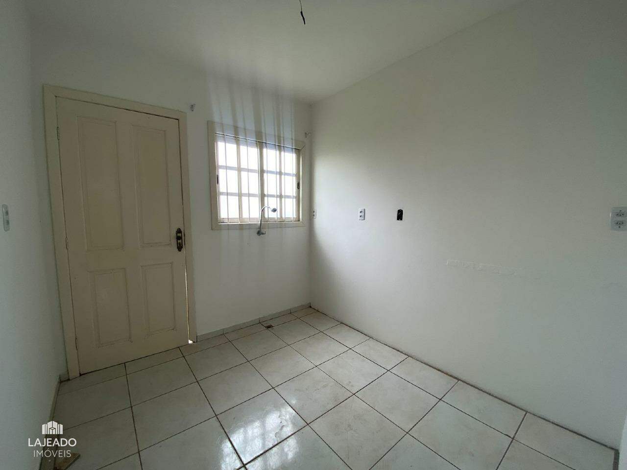 Casa à venda com 3 quartos, 89m² - Foto 15