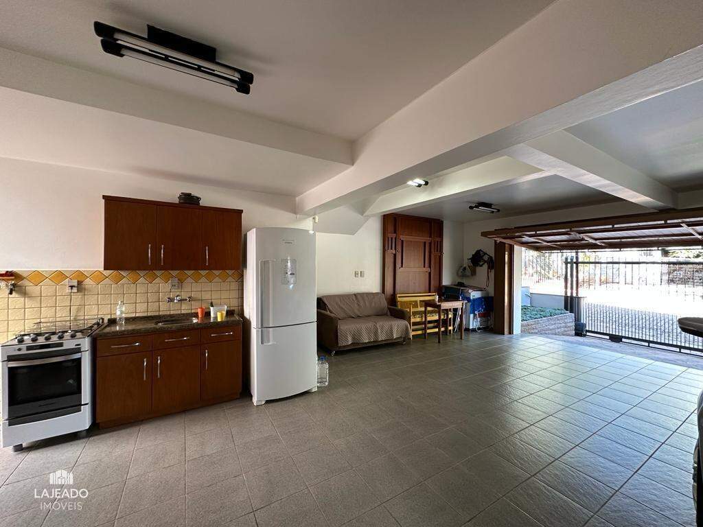 Casa, 3 quartos, 230 m² - Foto 4