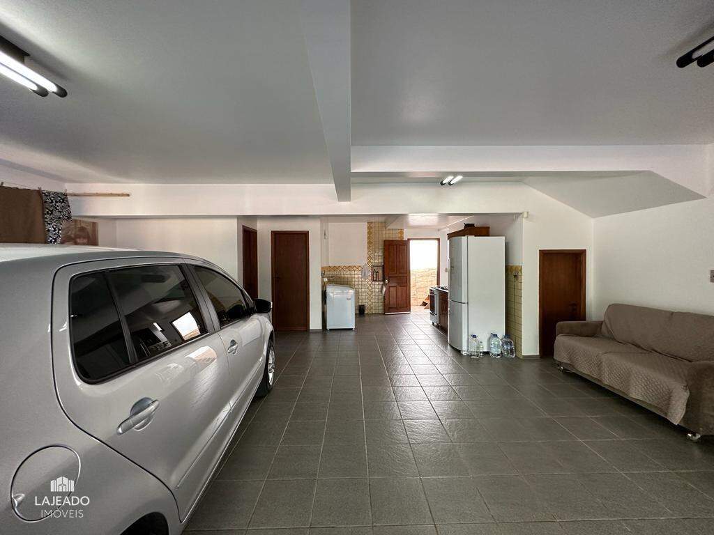 Casa, 3 quartos, 230 m² - Foto 3