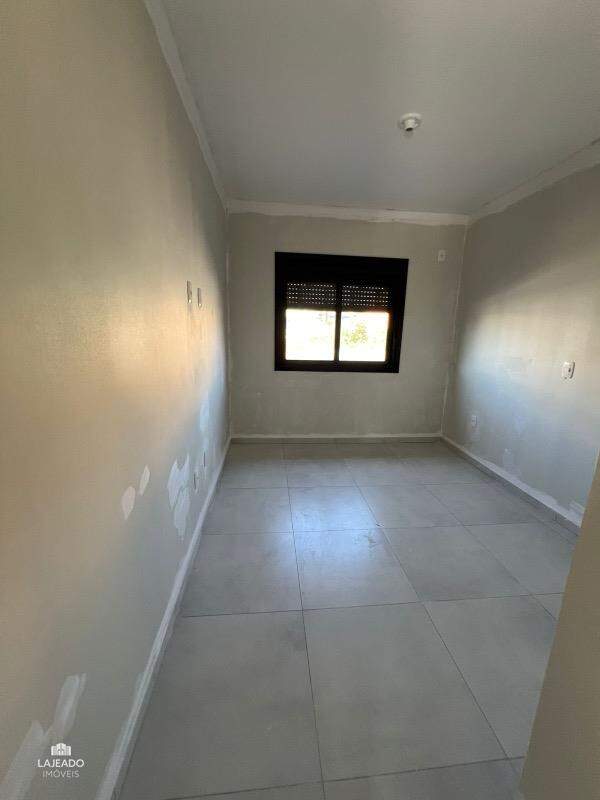 Casa à venda com 2 quartos, 66m² - Foto 4