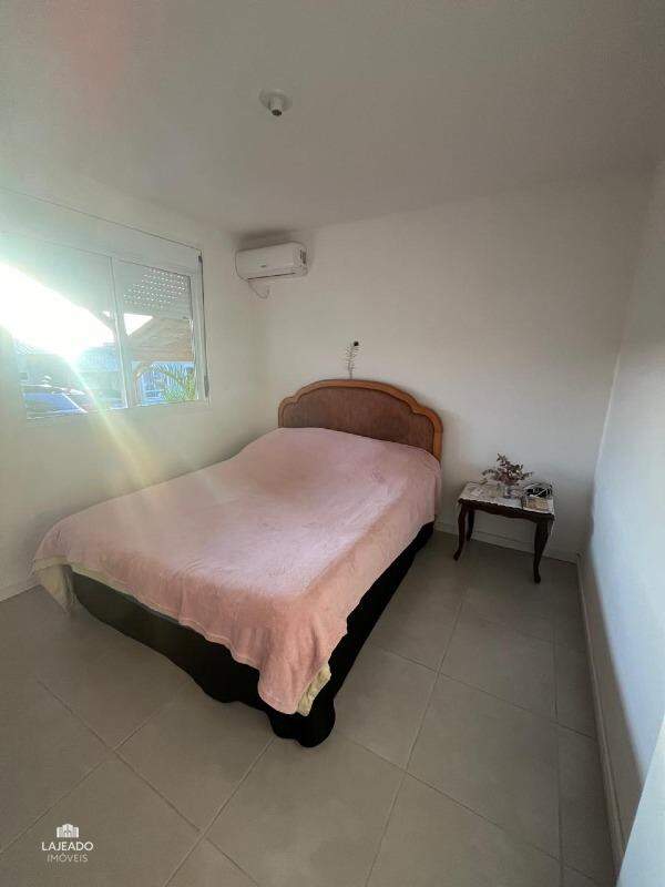 Casa à venda com 2 quartos, 70m² - Foto 8