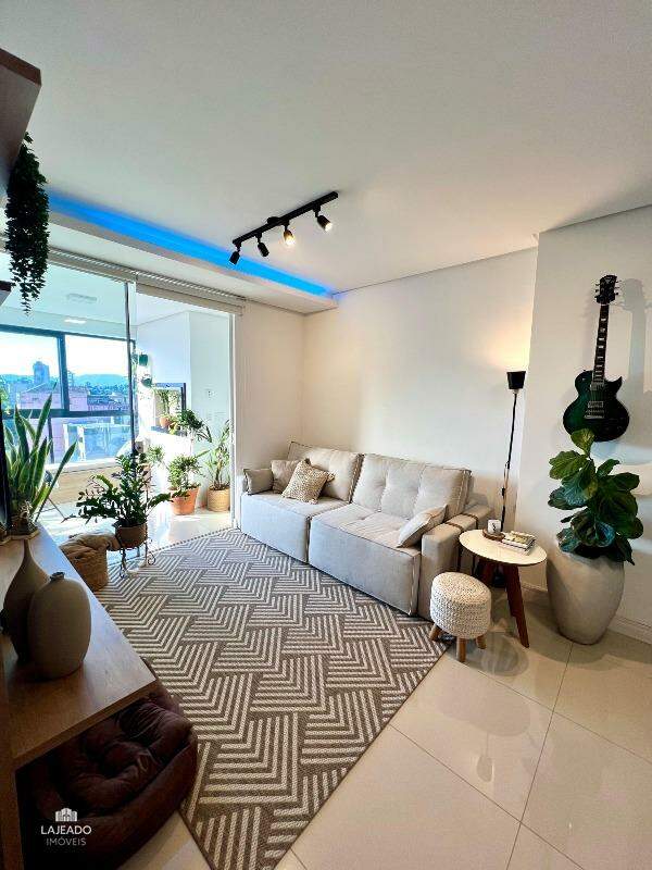 Apartamento à venda com 1 quarto, 55m² - Foto 11