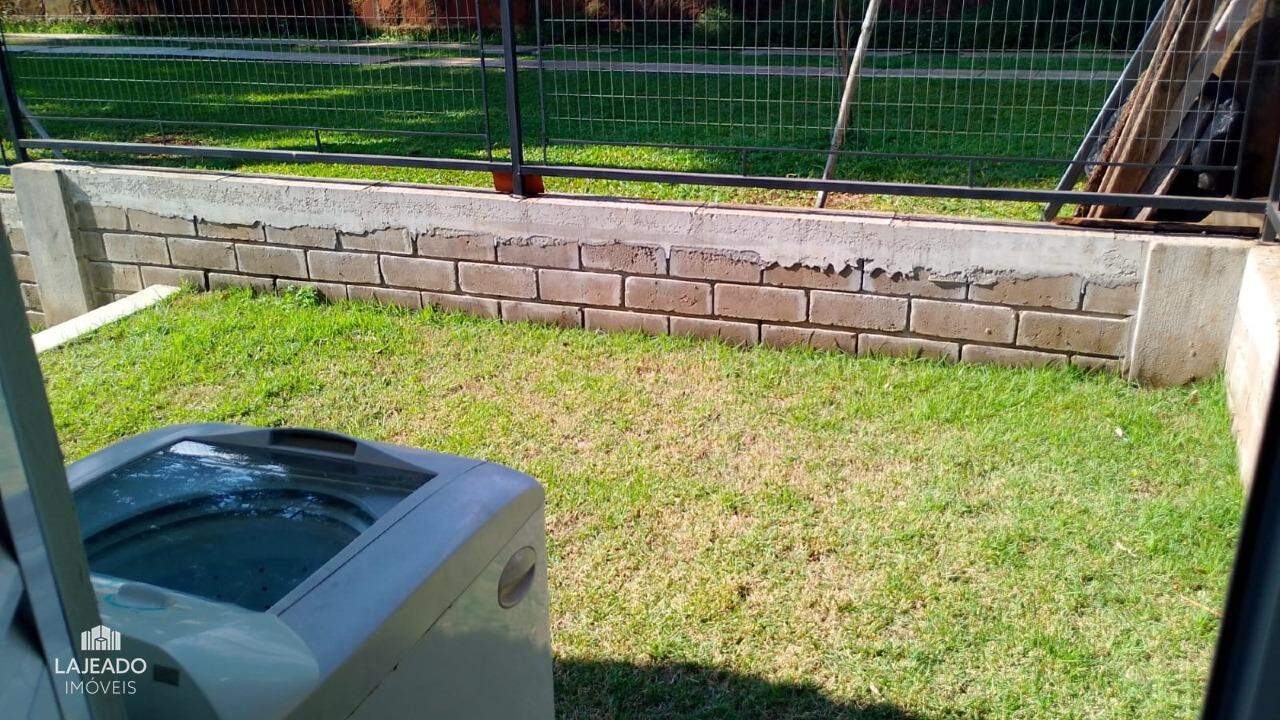 Casa à venda com 2 quartos, 48m² - Foto 2