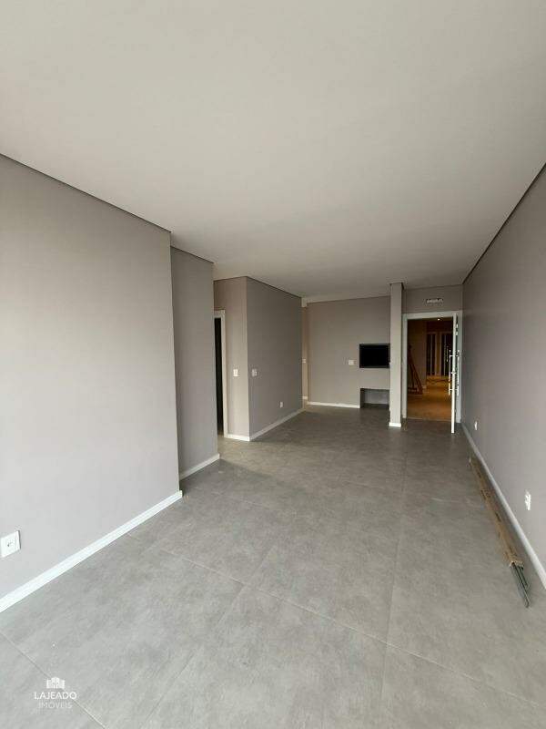 Apartamento à venda com 2 quartos, 75m² - Foto 5