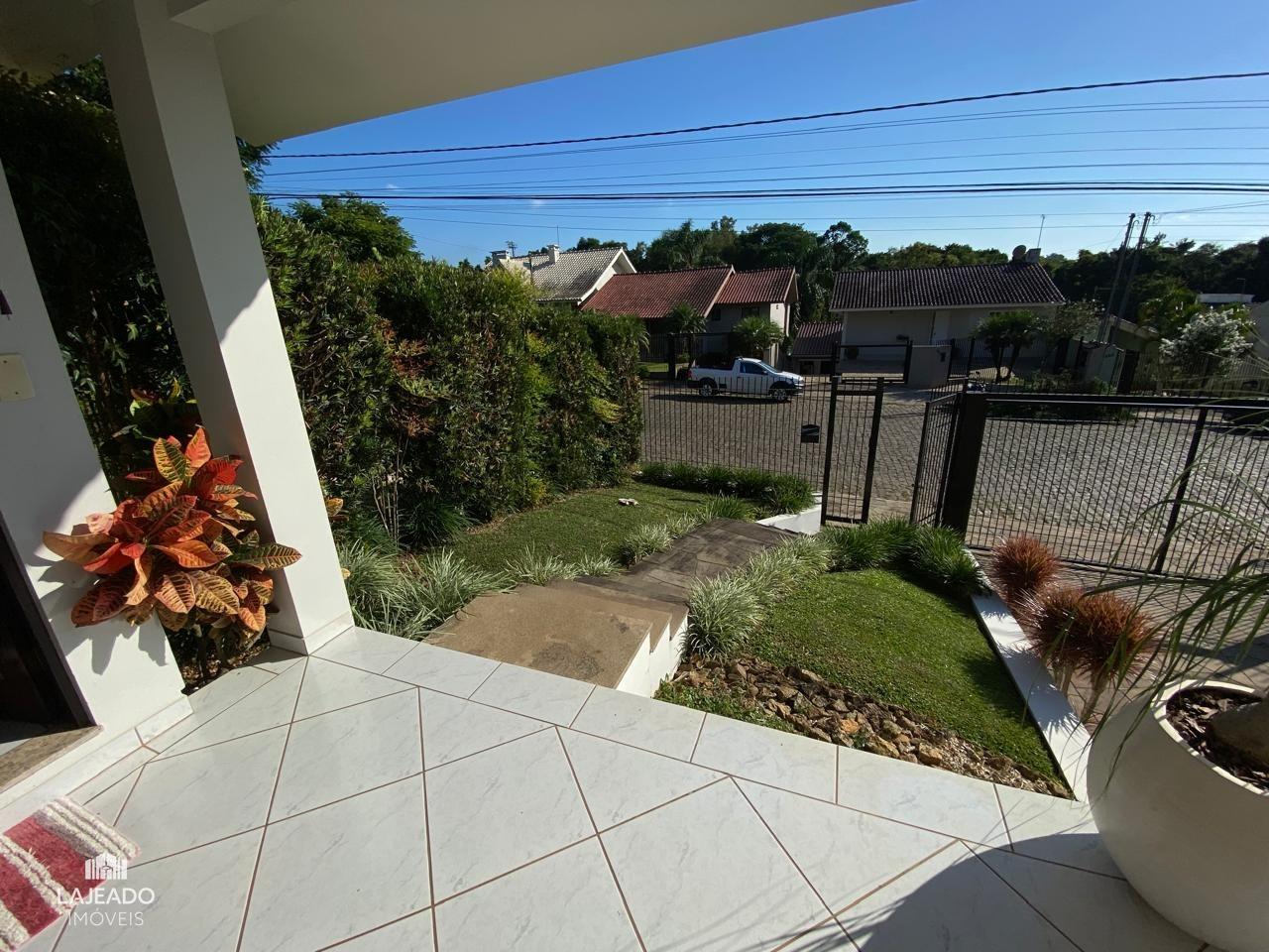 Casa, 3 quartos, 211 m² - Foto 2