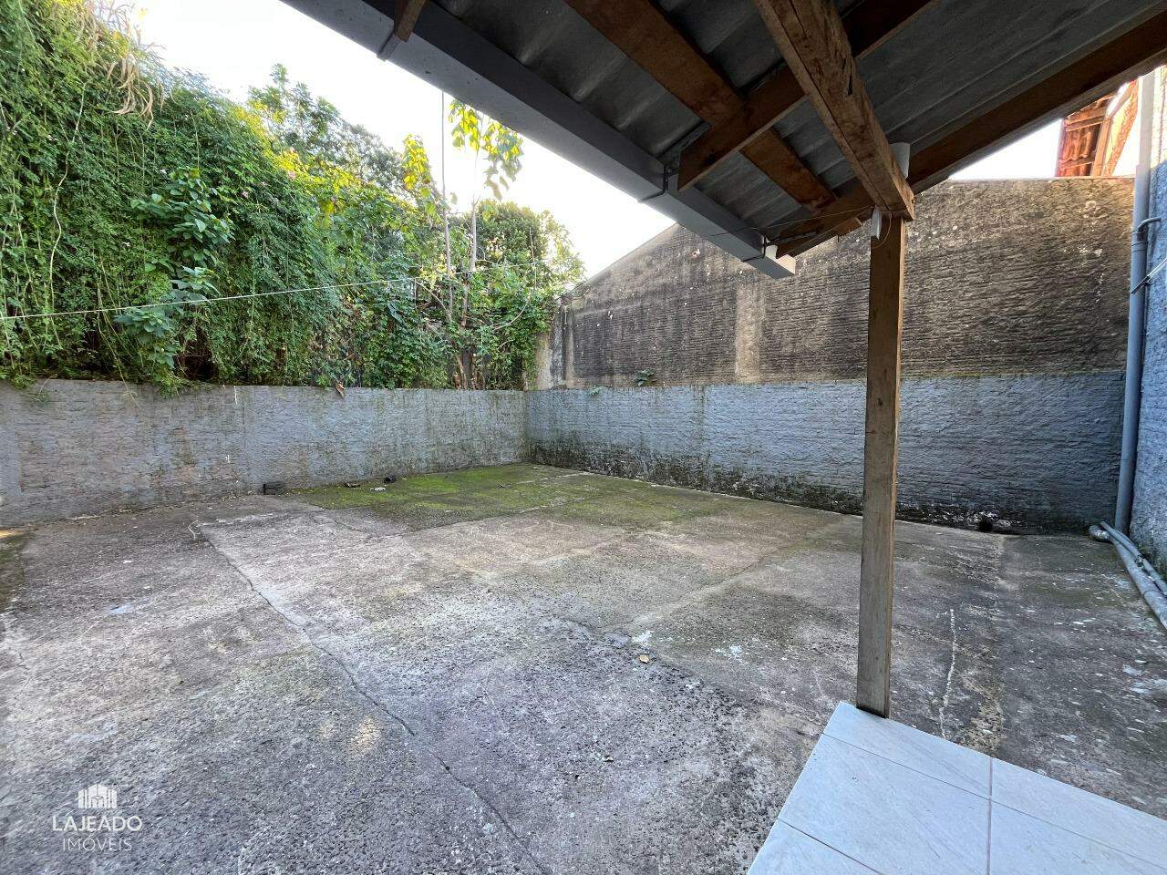 Pavilhão para aluguel no Universitário: 