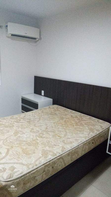 Apartamento à venda com 2 quartos, 56m² - Foto 19