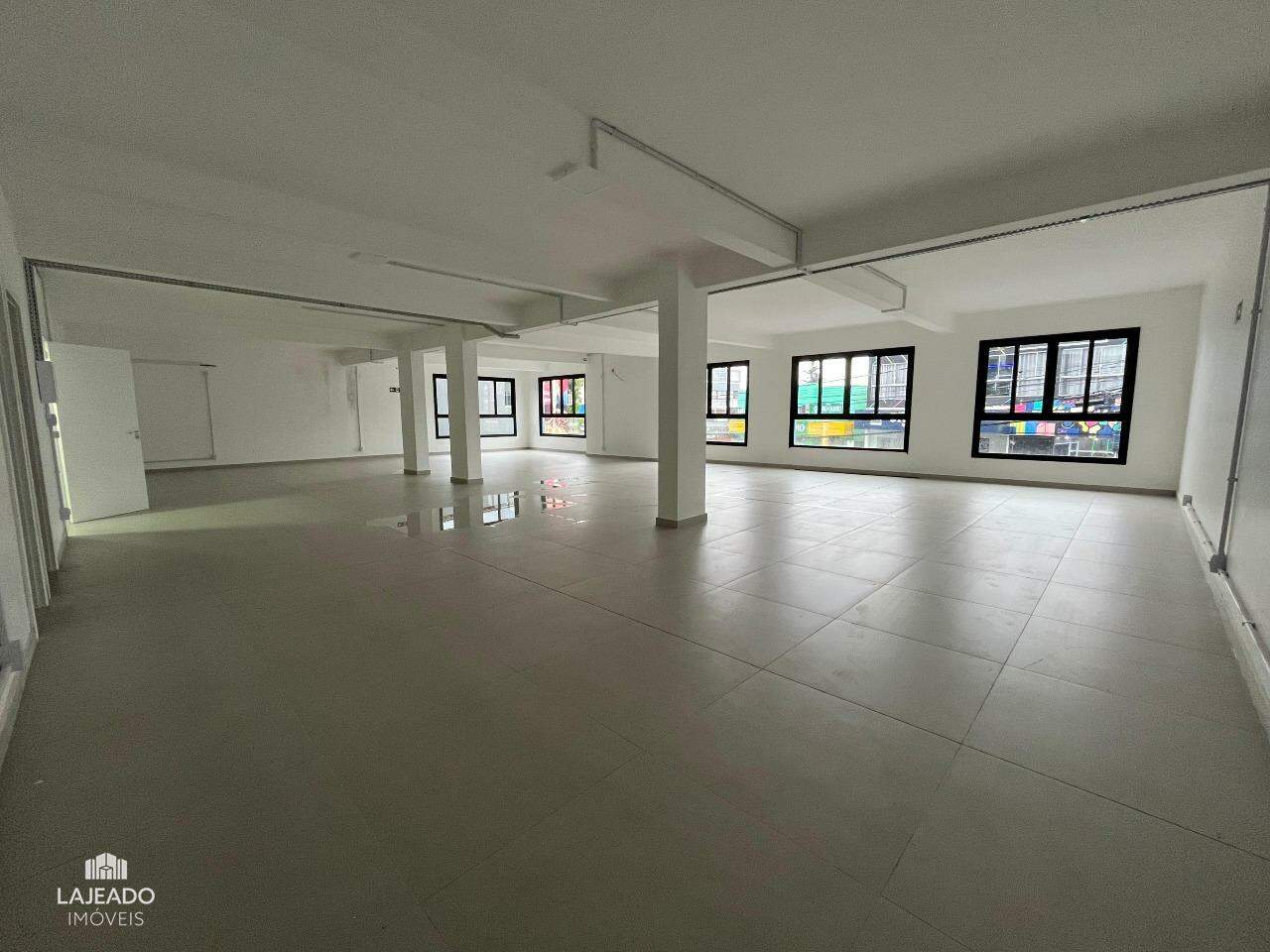 Sala-Conjunto, 251 m² - Foto 2
