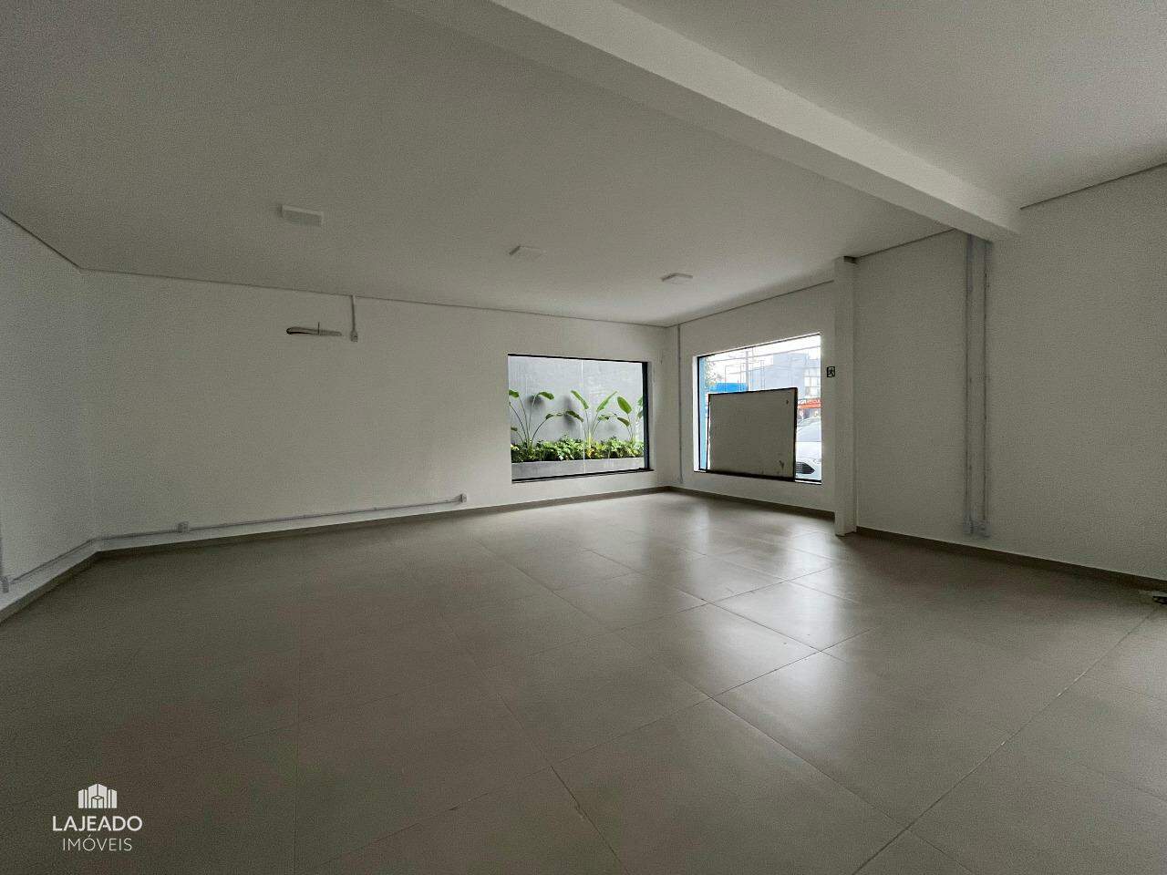 Loja-Salão, 330 m² - Foto 3