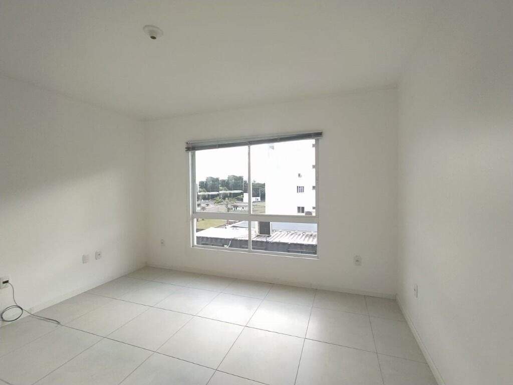 Kitnet e Studio à venda com 1 quarto, 30m² - Foto 3
