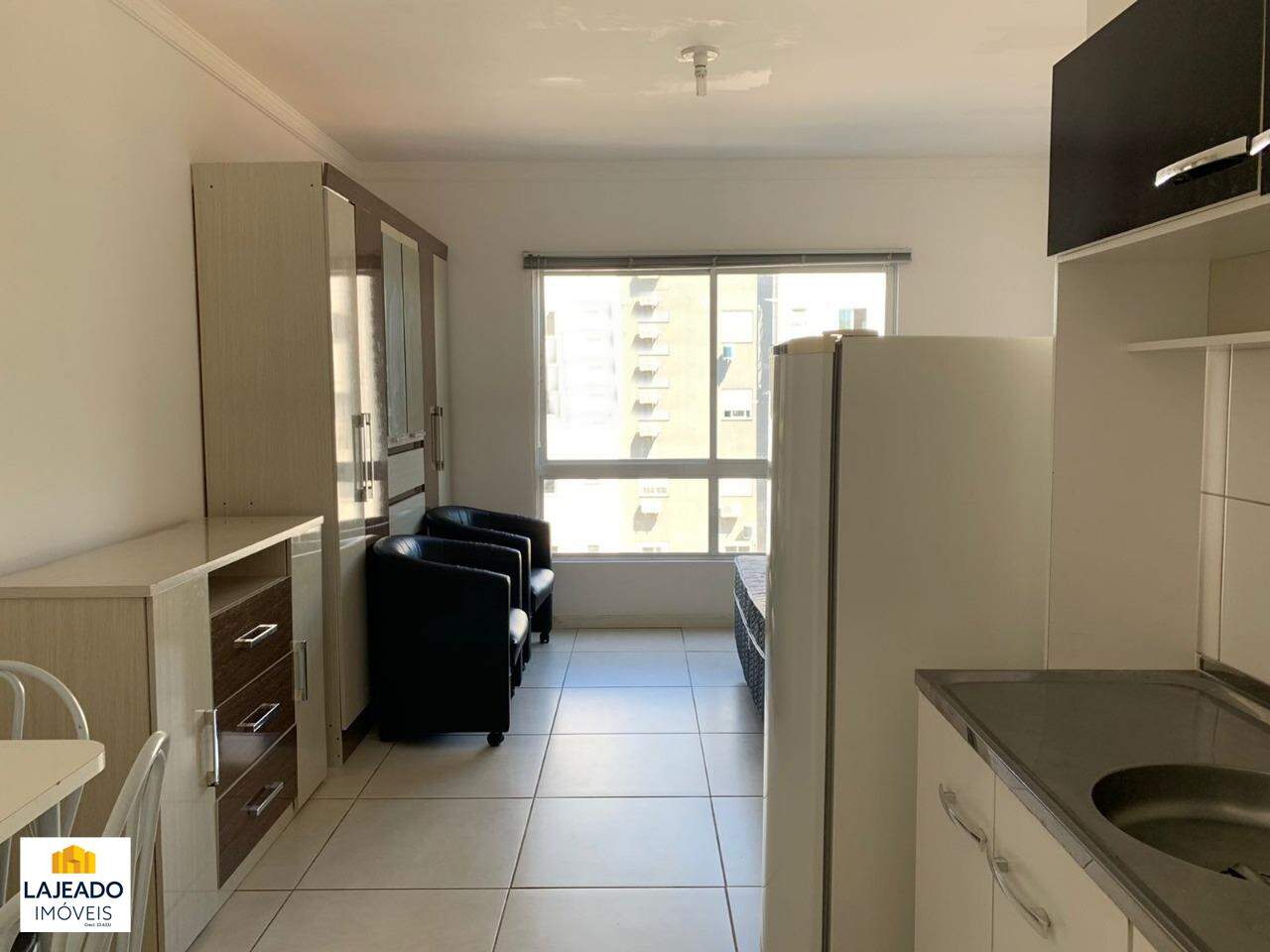 Kitnet e Studio à venda com 1 quarto, 30m² - Foto 2