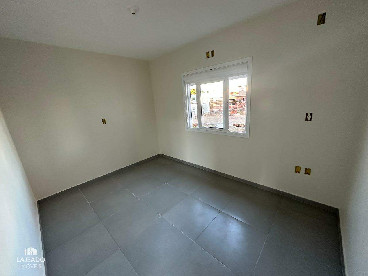 Casa à venda com 2 quartos, 58m² - Foto 7